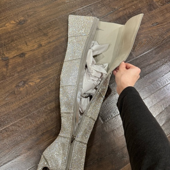 Steve Madden Wonders Rhinestone Pointed-Toe Over The Knee Boots Size 7.5 Women - Picture 9 of 16